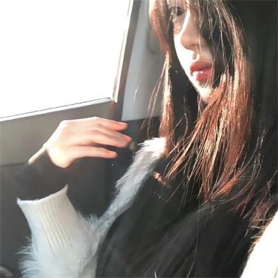 裸男孩